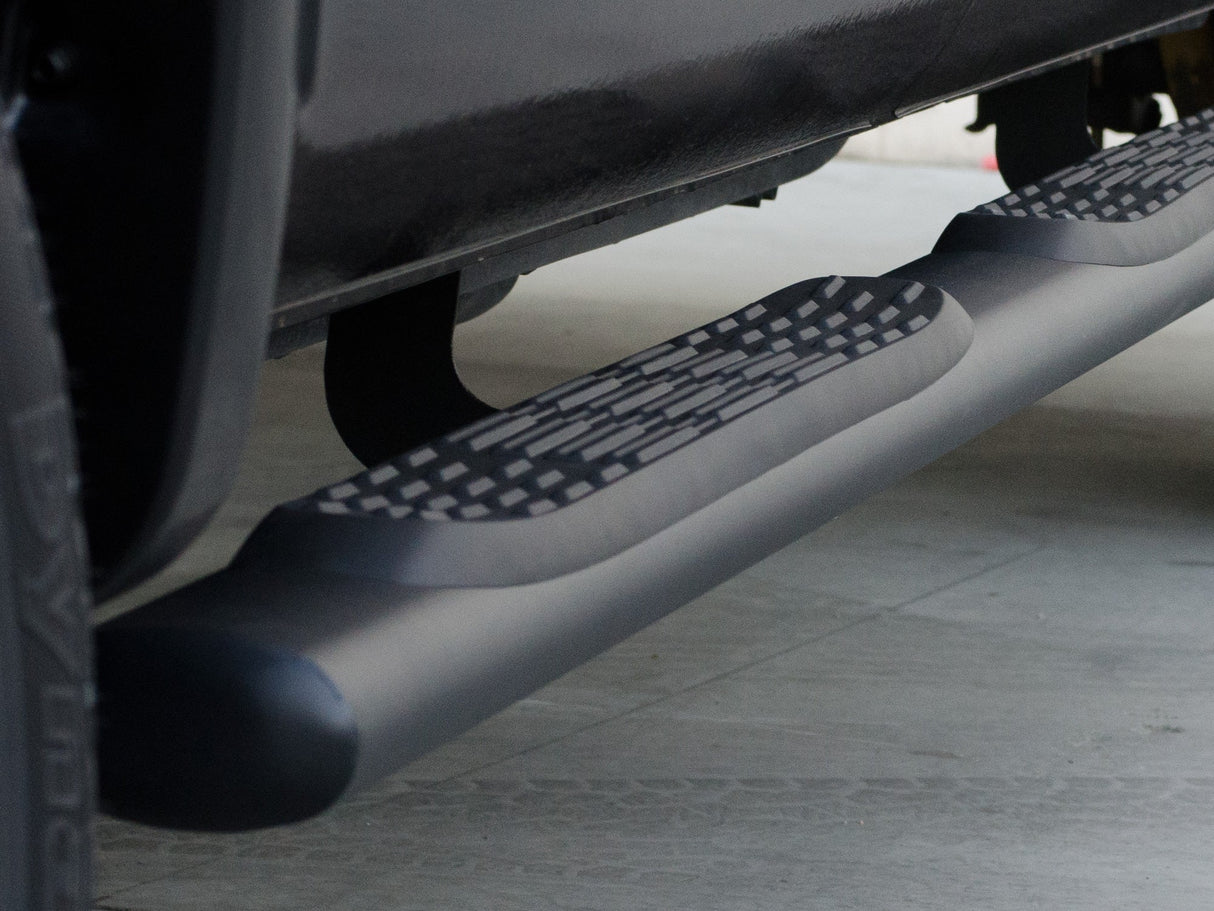 Armordillo 2003-2009 Dodge Ram 2500/3500 - Quad Cab 5" Oval Step Bar - Matte Black - Bayson R Motorsports